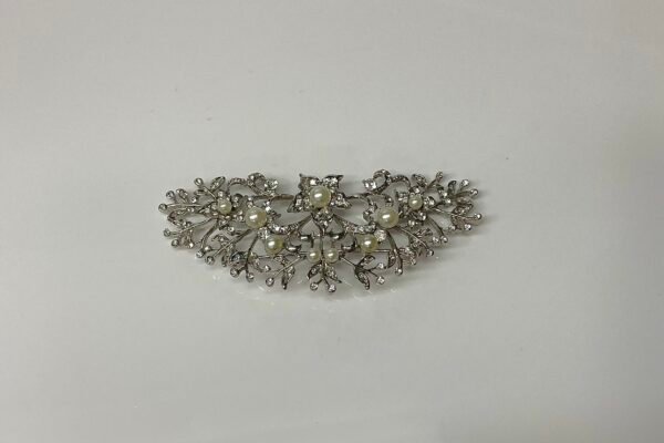 BROCHE MANTILLA OTOÑAL CON PERLAS