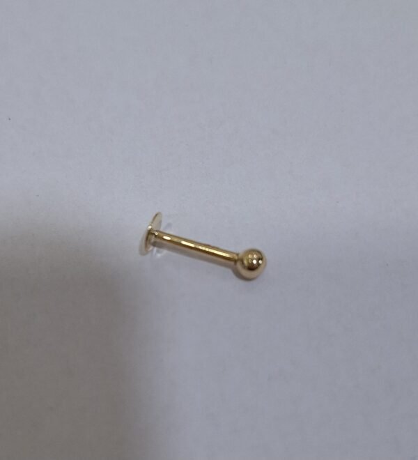 Piercing oro 9kilates labio bola